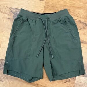 Lululemon License to Train Shorts Men’s Size S